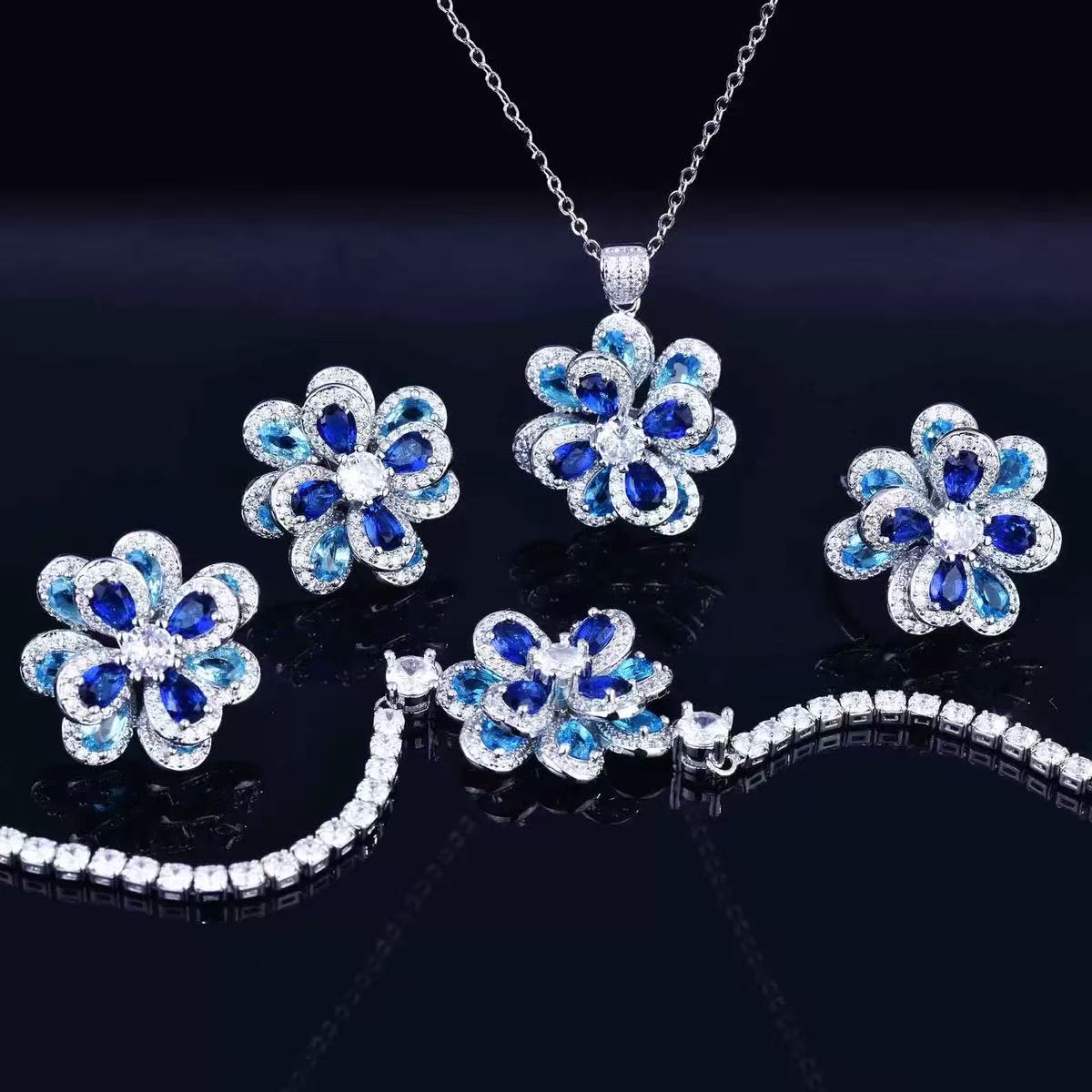 Multicolor Zircon Flower Jewelry Set