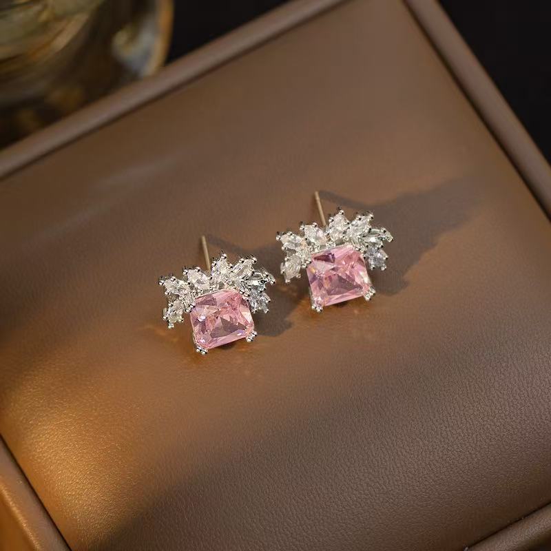 Pink Zircon Geometric Fashion Necklace Set