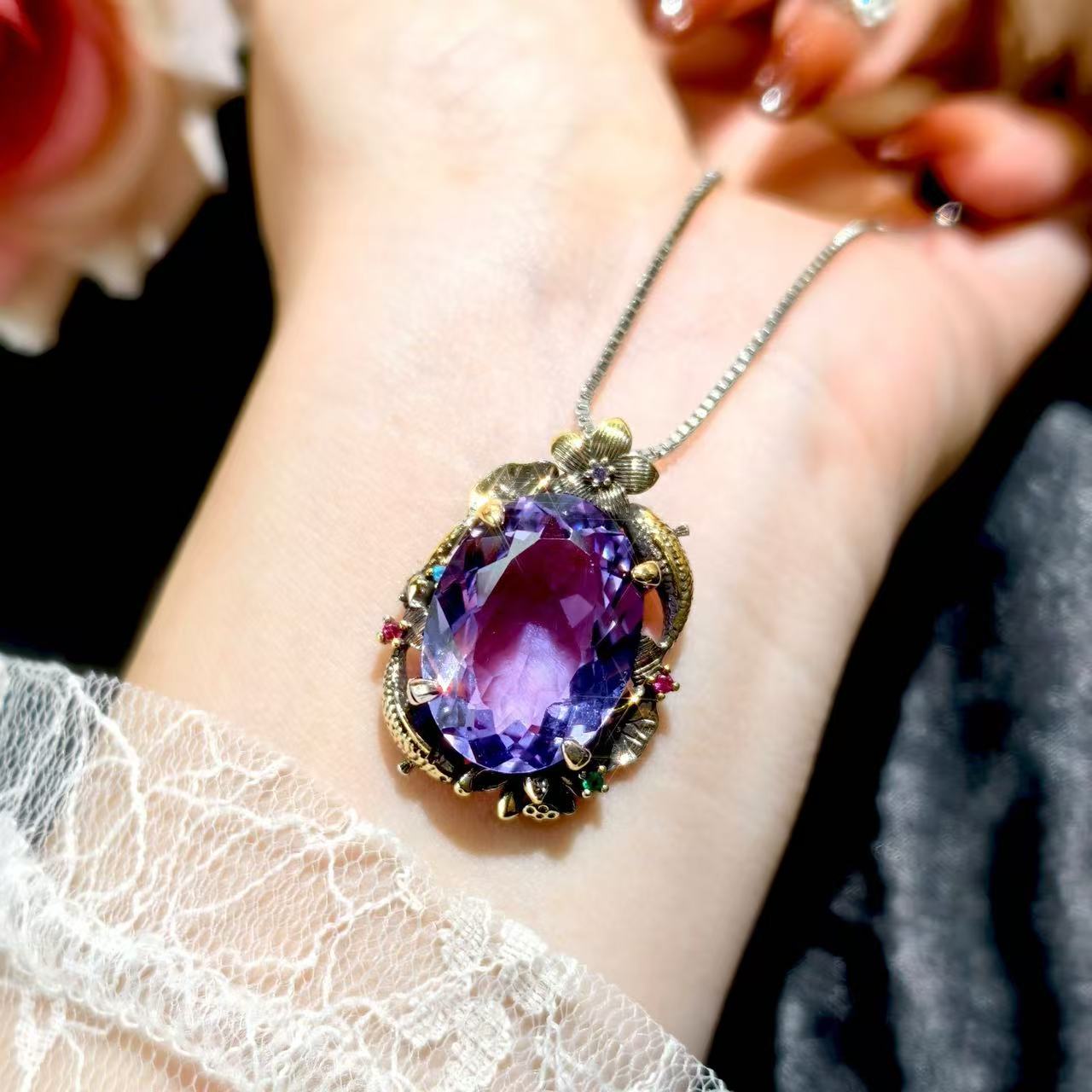Vintage Royal Twin Fish Lotus Gemstone Jewelry Set