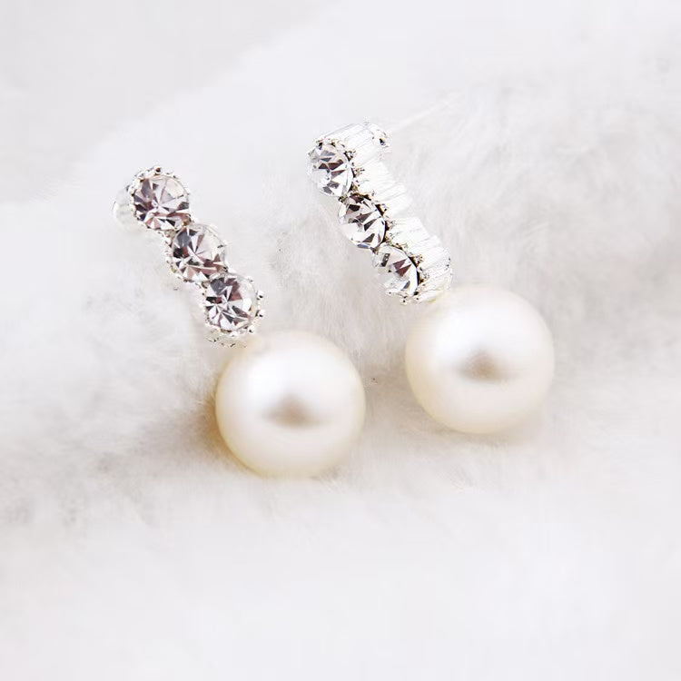 Sparkling Diamond Pearl Stud Earrings