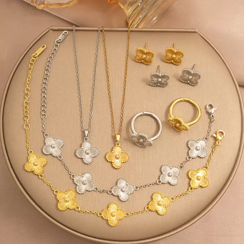 Four-Leaf Clover Titanium Steel Jewelry Set