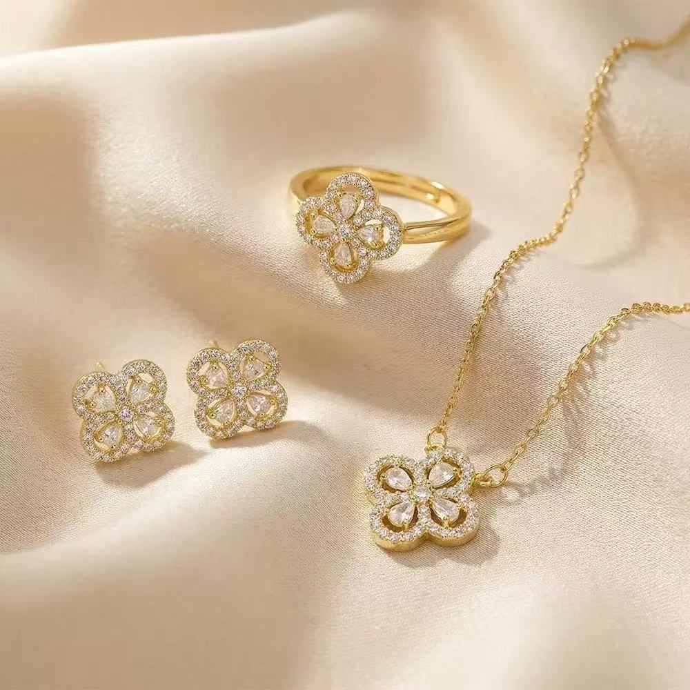 Full Diamond Four-Leaf Clover Titanium Steel Jewelry Set