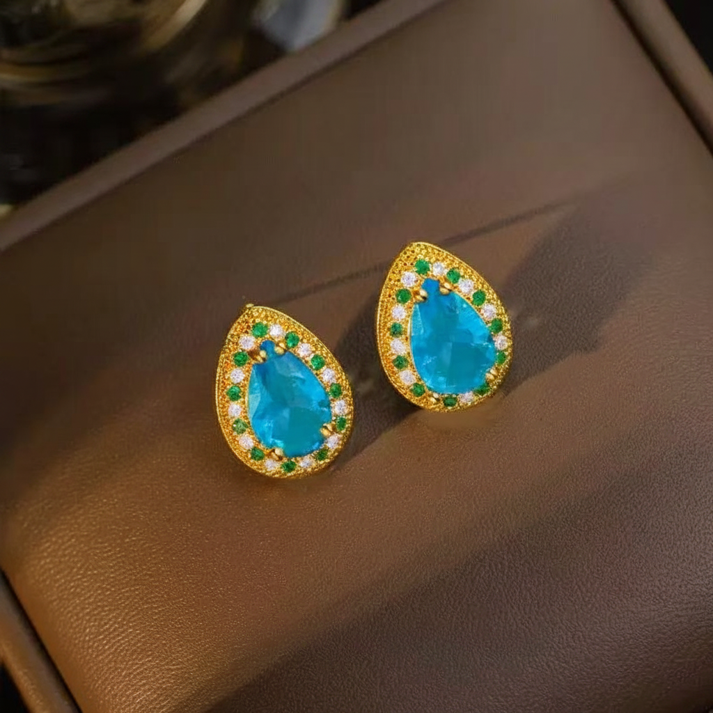 Lake Blue Teardrop Copper Crystal Jewelry Set