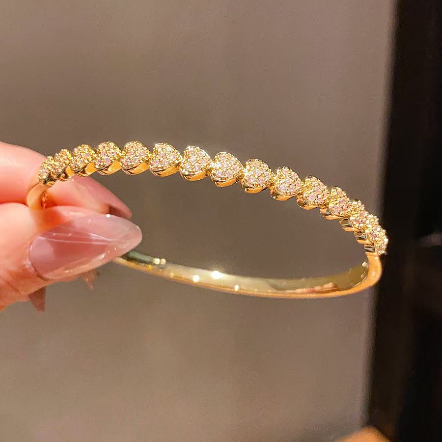 18K Zircon Bangle