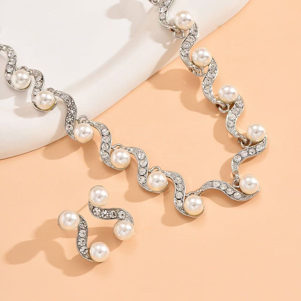 S-Wave Pearl Crystal Necklace & Earrings Set