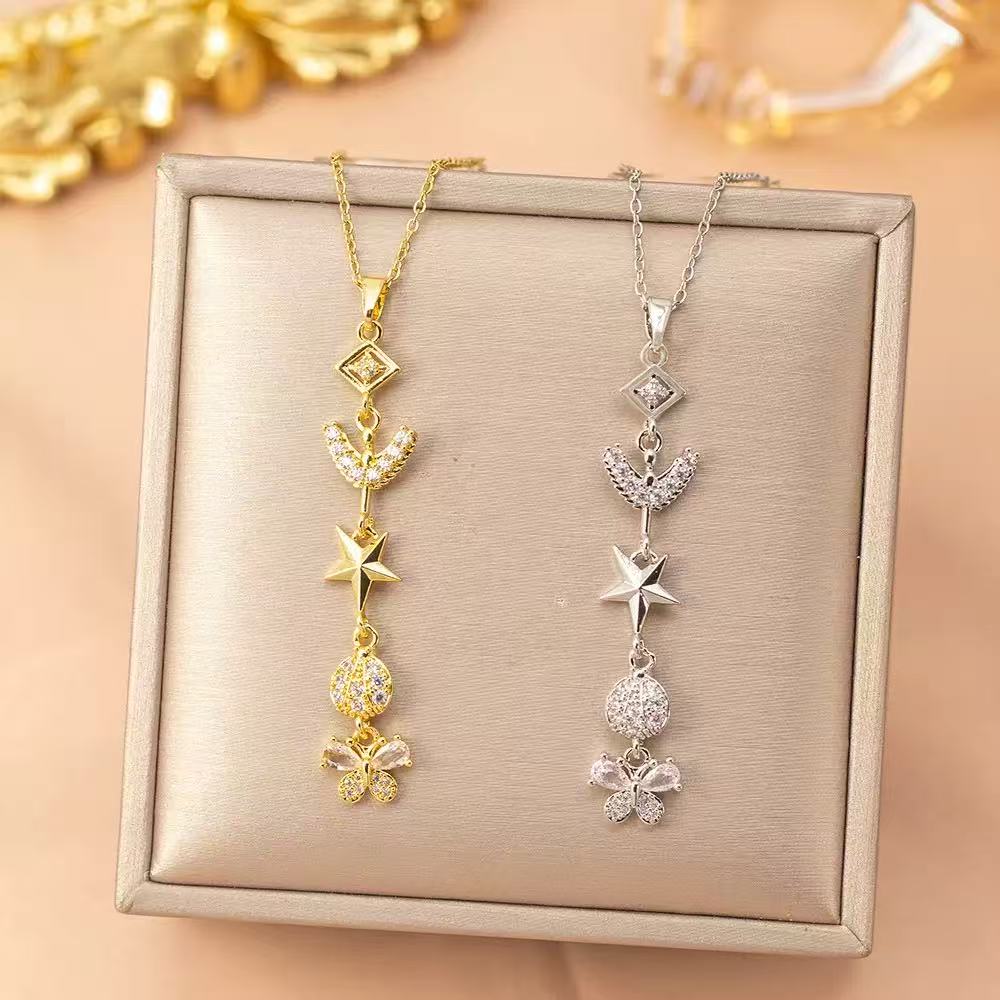 18K Gold Star Necklace