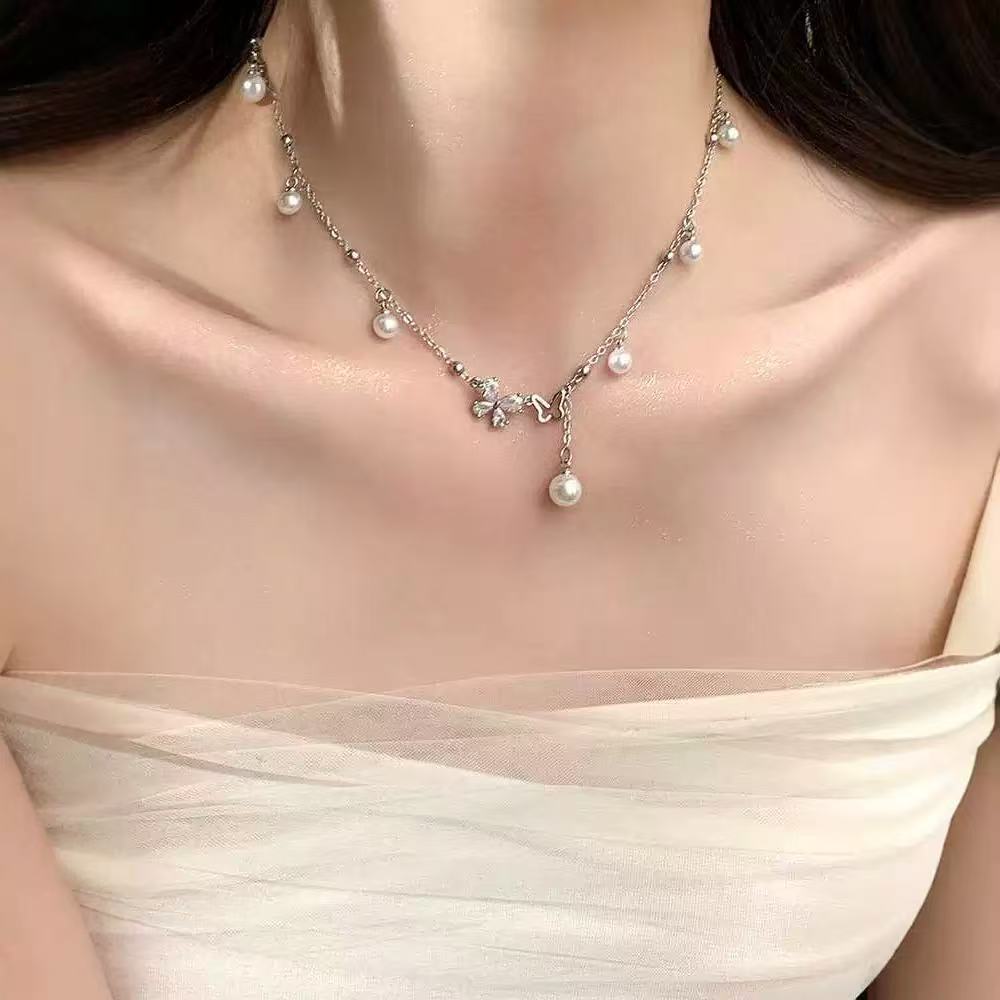 Hollow Butterfly Pearl Necklace
