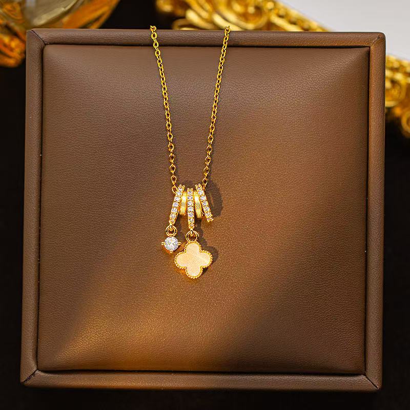 Titanium Steel Cloud Shell Four-Leaf Clover Necklace