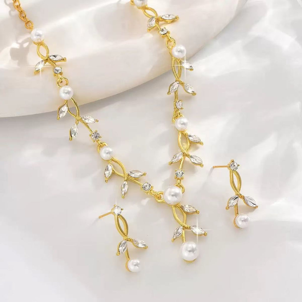 Elegant Leaf Pearl Jewelry Set