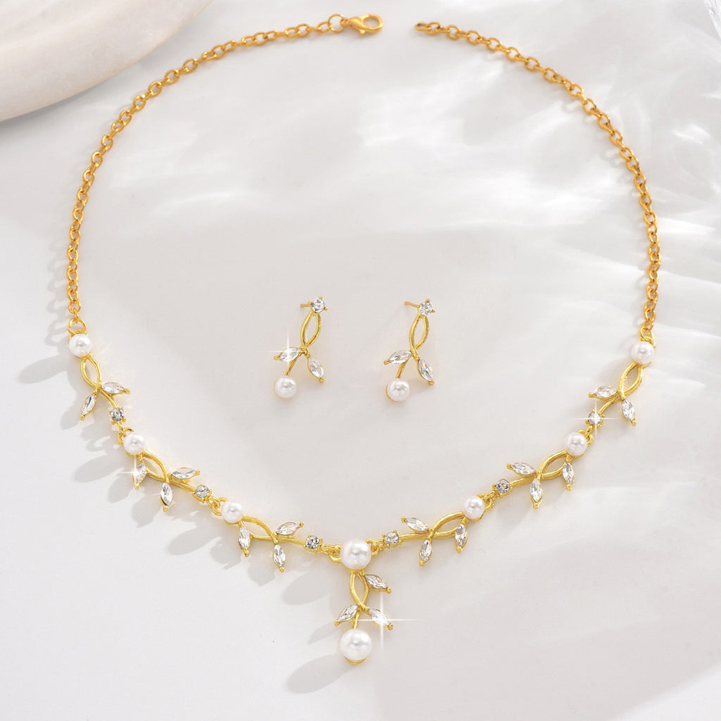 Elegant Leaf Pearl Jewelry Set
