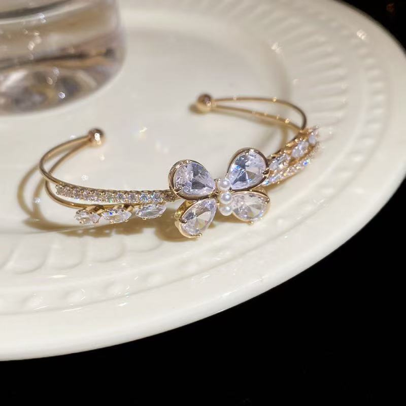 18K Butterfly Zircon Bracelet