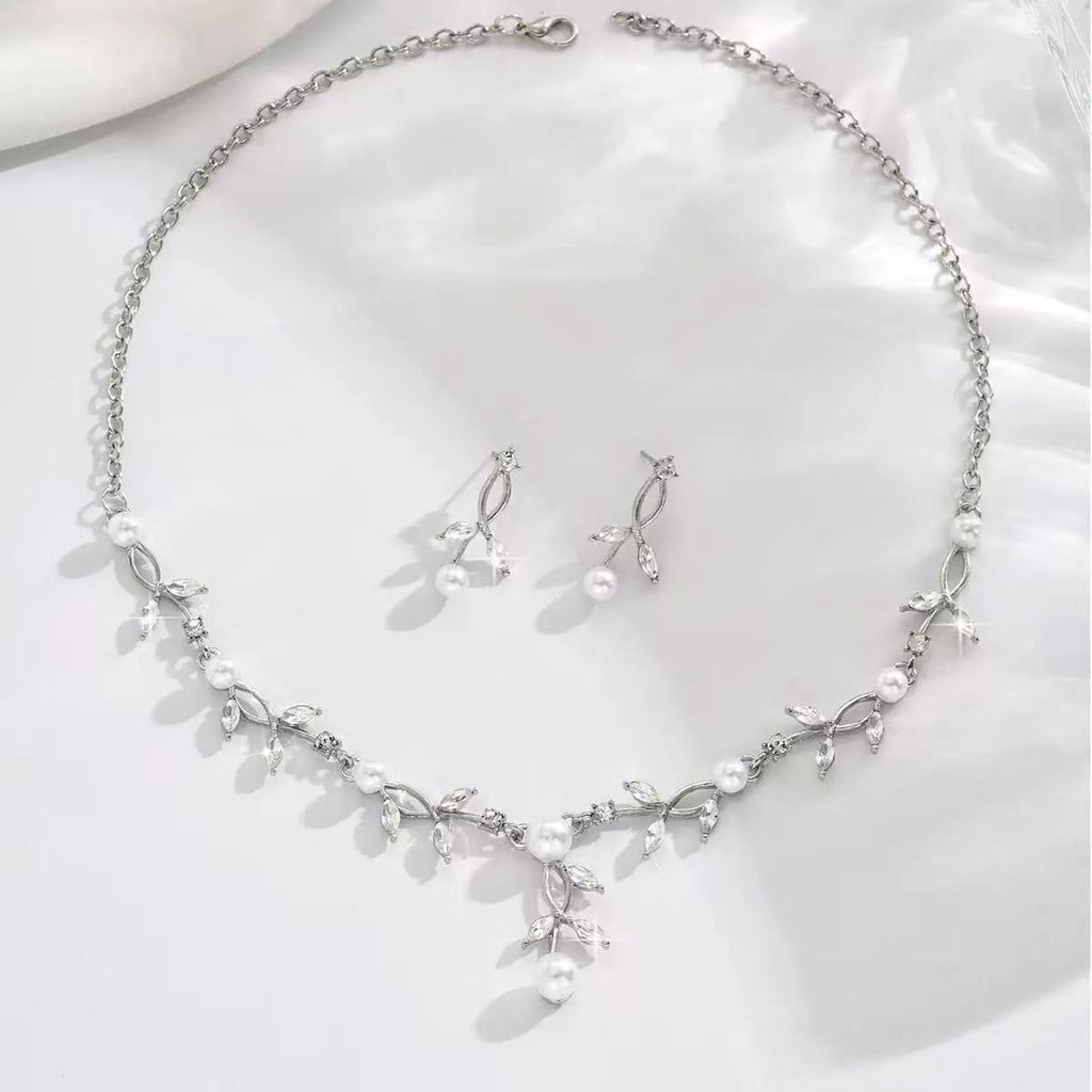Elegant Leaf Pearl Jewelry Set