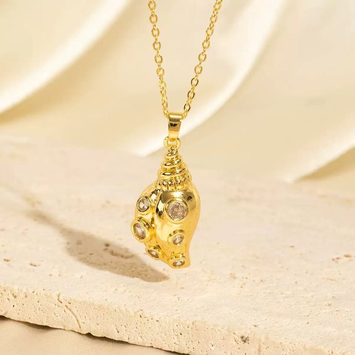 Ocean Series Copper Gold Plated Crab Pearl Zircon Necklace