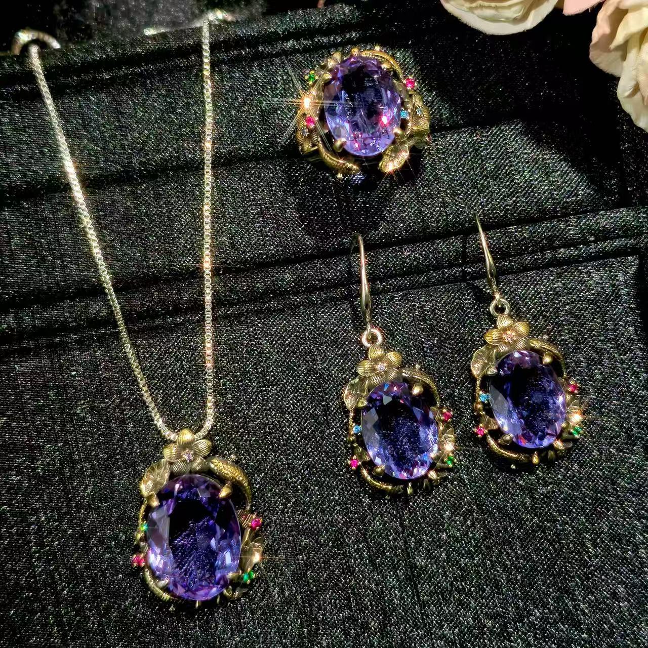 Vintage Royal Twin Fish Lotus Gemstone Jewelry Set