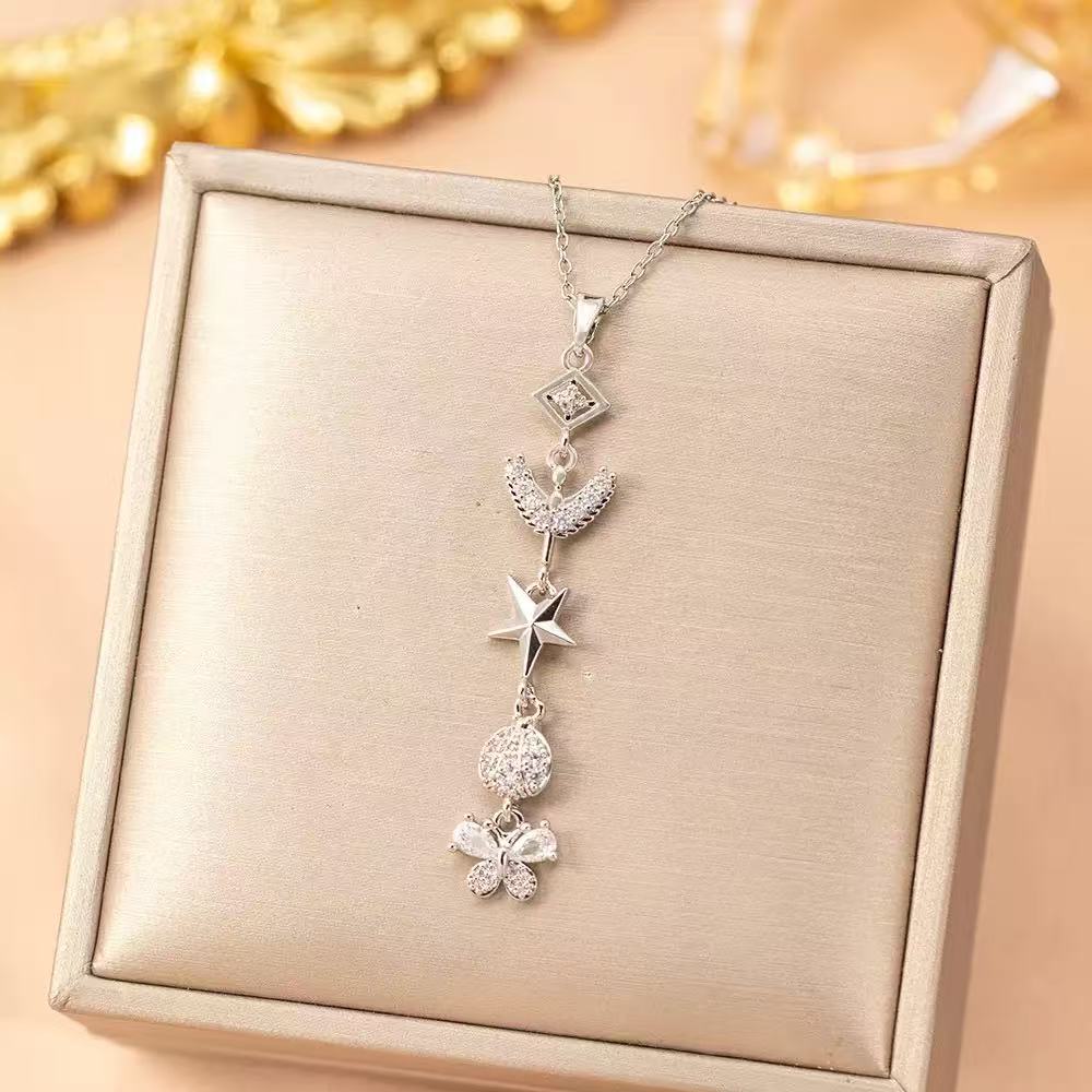 18K Gold Star Necklace