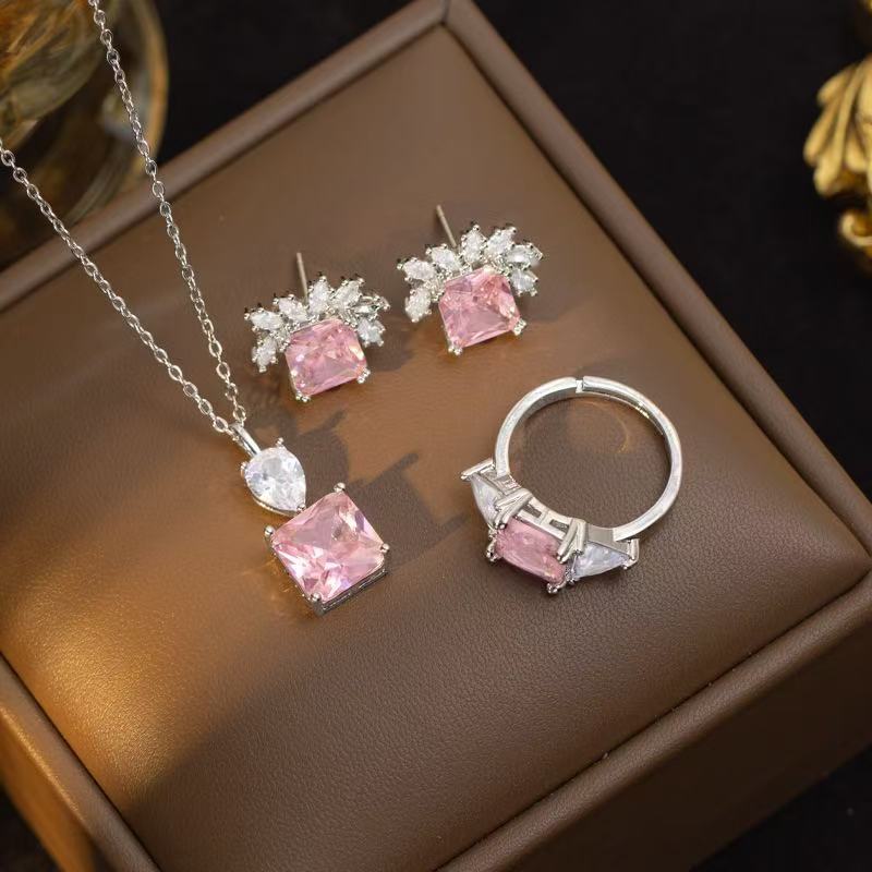 Pink Zircon Geometric Fashion Necklace Set