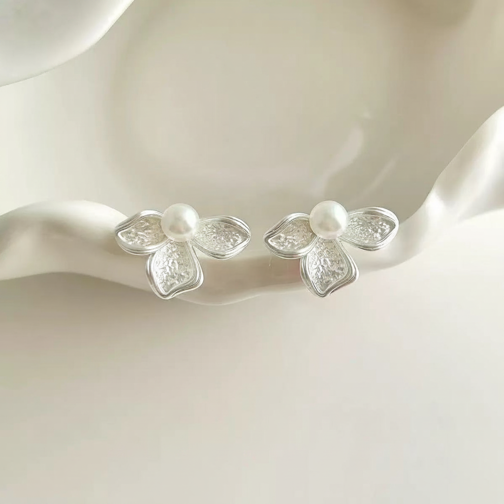 S925 Silver Pearl Flower Petal Stud Earrings - Style 1